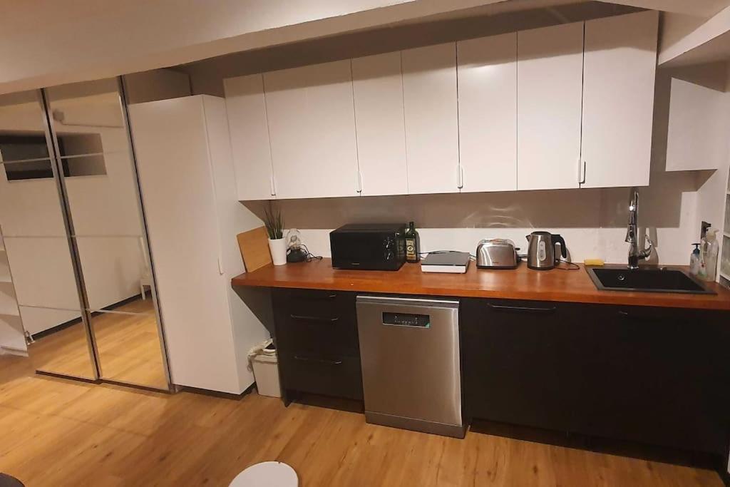 Dana-Entire Apartment Very Quiet And Central 2 تالين المظهر الخارجي الصورة