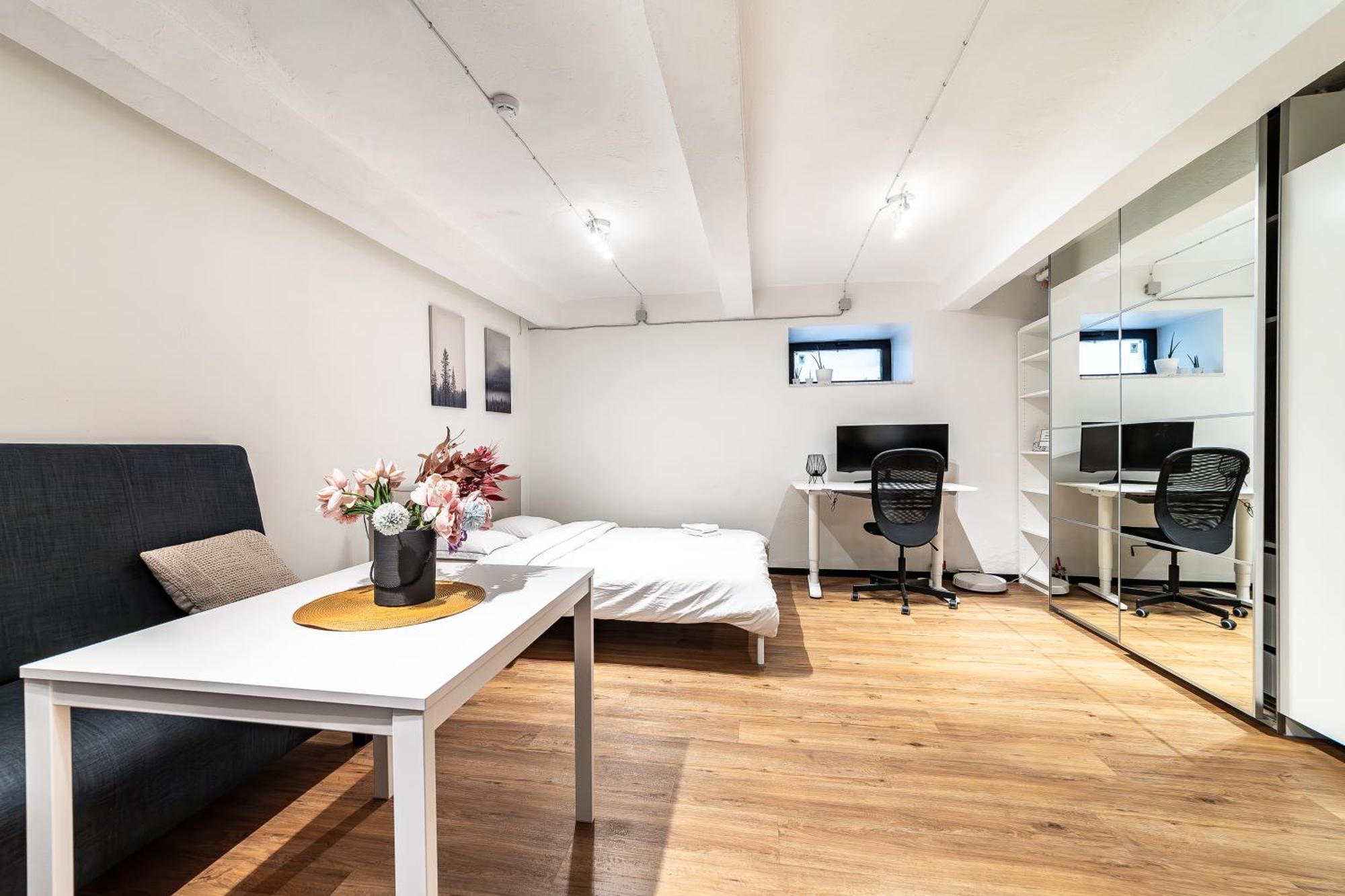 Dana-Entire Apartment Very Quiet And Central 2 تالين المظهر الخارجي الصورة
